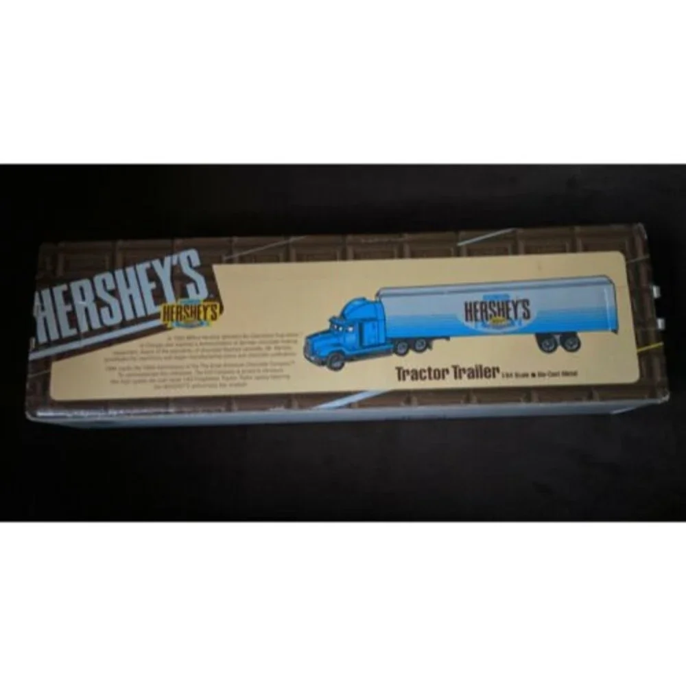 Hersheys 100th Anniversary Freightliner Semi Ertl Trailer in Box